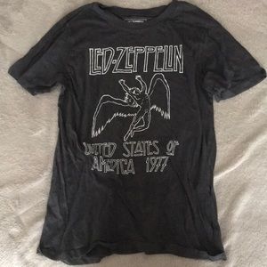 Led Zeppelin t-shirt